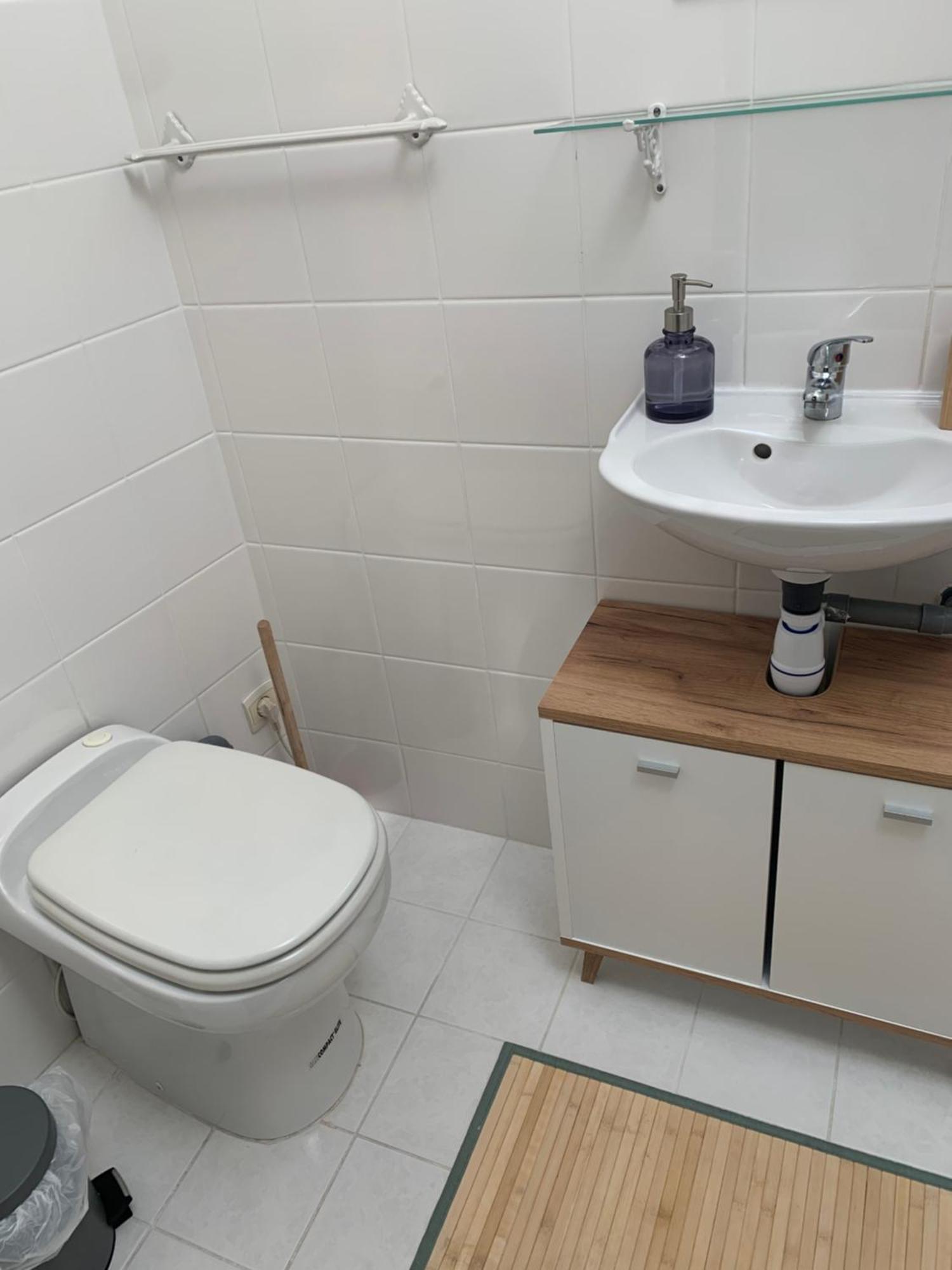 Un Appartement Atypiquement Provencal Le Cannet Luaran gambar